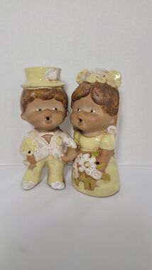 Seymour Mann Japan Whistling Bride Groom Terra Cotta Pottery Shelf Figurine